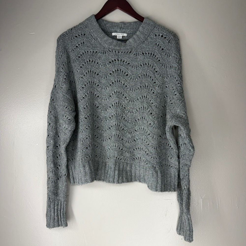 American Eagle Gray Pointelle Knit Crewneck Sweater Women Medium Scalloped Boho